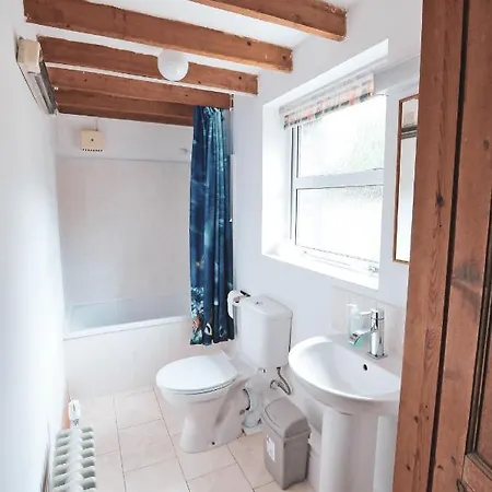 Cosy Cottage For 2, Sea Views, Large Grounds. Wifi Newport  Exterior photo